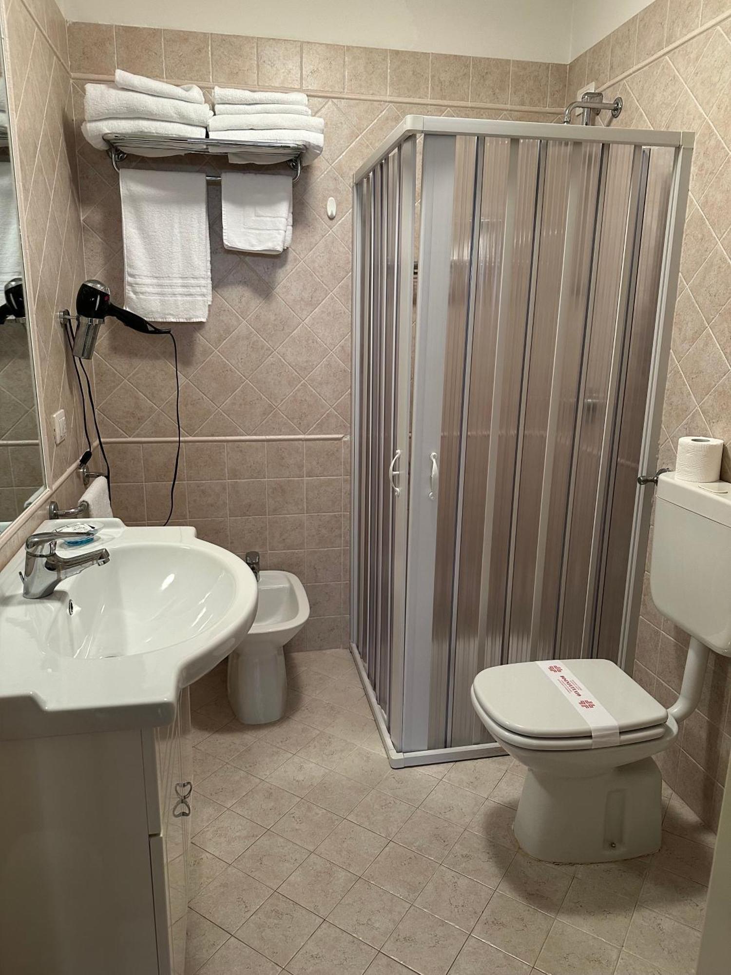 غرادو Nauthotel المظهر الخارجي الصورة